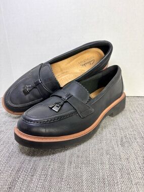 Clarks Black Leather Tassel Chunky Penny Loafers with Brown Trim